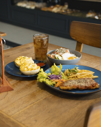 Web & Digital Presence